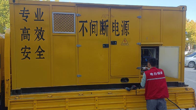 迁西柴油发电机组和UPS电源配合使用时，如何避免切换过程中的电力中断？
